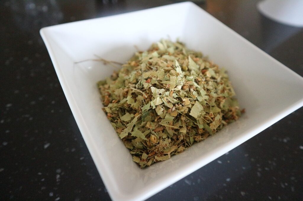 tisane tilleul fleurs bractées