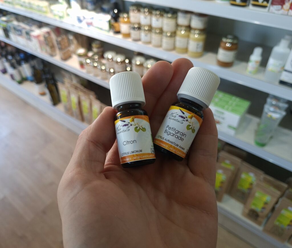 essence et huile essentielle citron et petit grain
