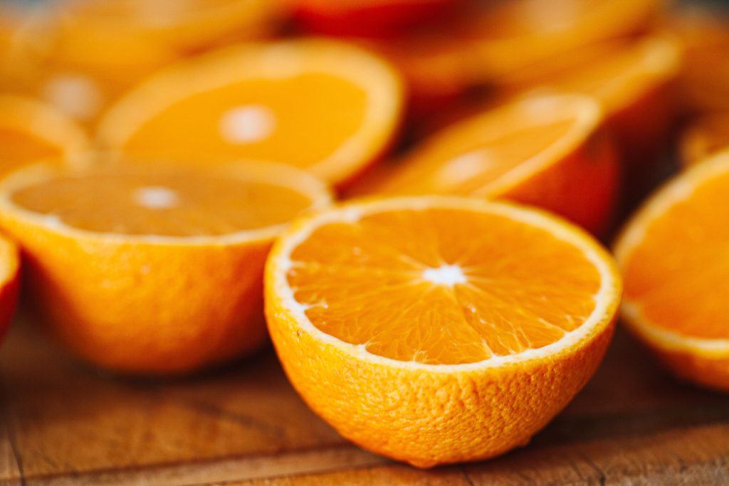 Orange fraîche agrume contenant naturellement de la vitamine C